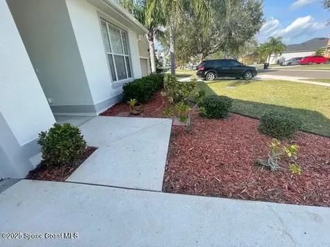 144 Wishing Well Circle SW Palm Bay FL 32908