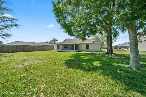975 Castile Road SE Palm Bay FL 32909