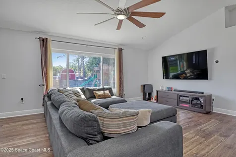 731 Daniels Avenue SW Palm Bay FL 32908