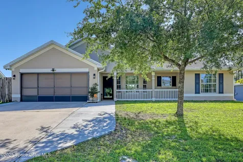 731 Daniels Avenue SW Palm Bay FL 32908