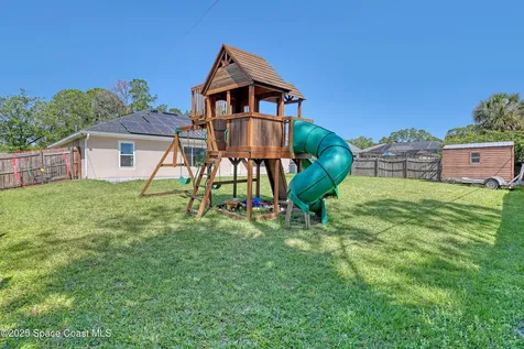 731 Daniels Avenue SW Palm Bay FL 32908