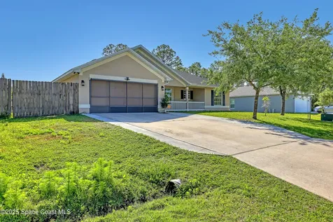 731 Daniels Avenue SW Palm Bay FL 32908