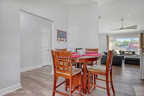 731 Daniels Avenue SW Palm Bay FL 32908