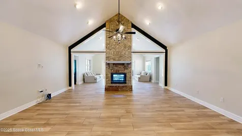 5670 Bob White Trail Mims FL 32754