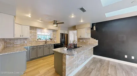 5670 Bob White Trail Mims FL 32754