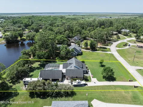 5670 Bob White Trail Mims FL 32754