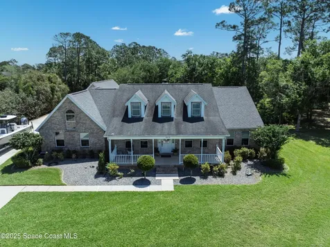 5670 Bob White Trail Mims FL 32754