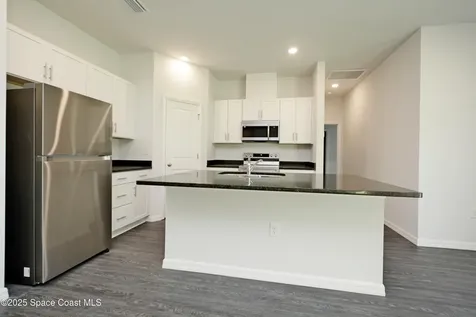 2141 Alwar Avenue SW Palm Bay FL 32908