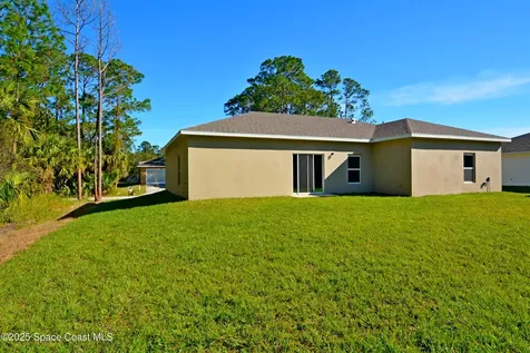 2141 Alwar Avenue SW Palm Bay FL 32908