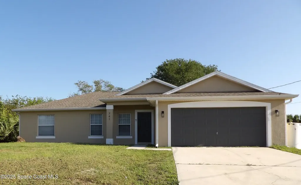 741 Olivia Street SW Palm Bay FL 32908