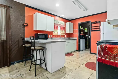 1045 Dove Street Melbourne FL 32935
