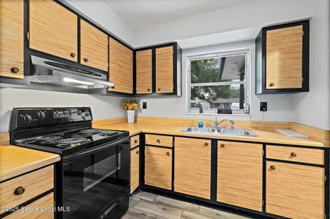 4070 Baker Avenue Titusville FL 32796