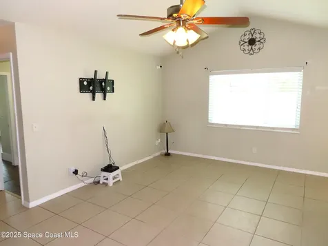 8725 22nd Street Vero Beach FL 32966