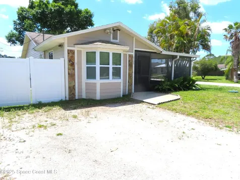 8725 22nd Street Vero Beach FL 32966