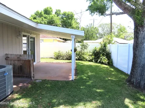 8725 22nd Street Vero Beach FL 32966