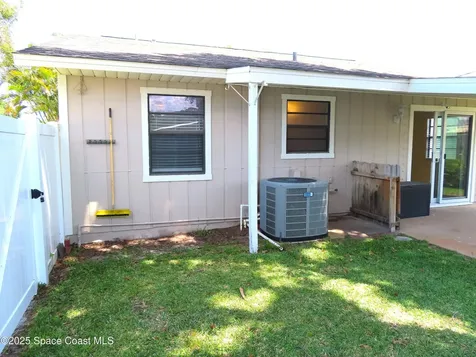 8725 22nd Street Vero Beach FL 32966