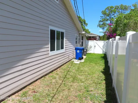 8725 22nd Street Vero Beach FL 32966