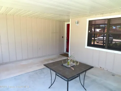 8725 22nd Street Vero Beach FL 32966