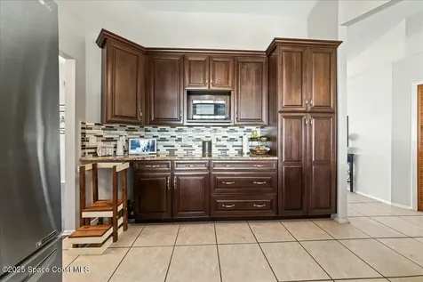 2756 Kingsmill Avenue Melbourne FL 32934