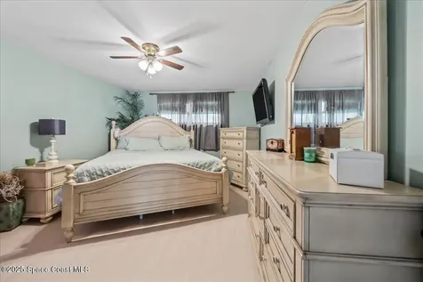 298 SW Airview Avenue Port St. Lucie FL 34984