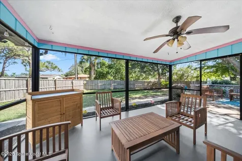298 SW Airview Avenue Port St. Lucie FL 34984