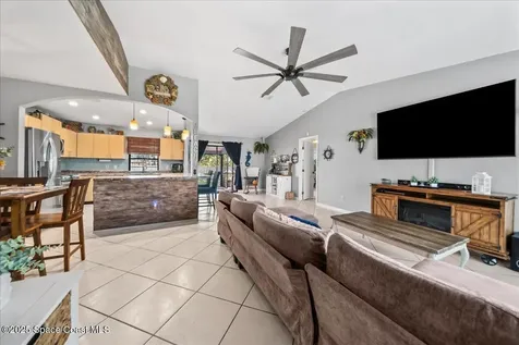 298 SW Airview Avenue Port St. Lucie FL 34984