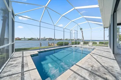 110 W Bay Drive Cocoa Beach FL 32931