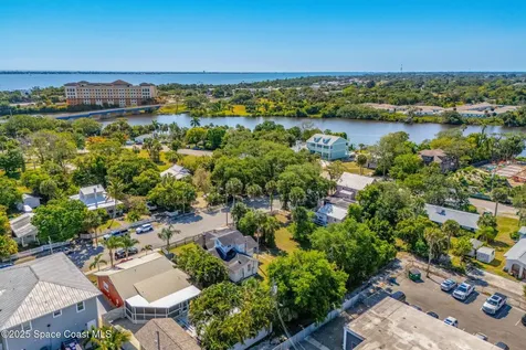2106 Vernon Place Melbourne FL 32901