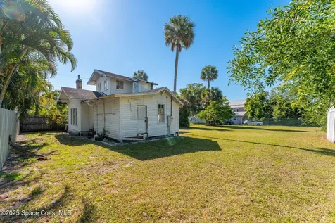 2106 Vernon Place Melbourne FL 32901