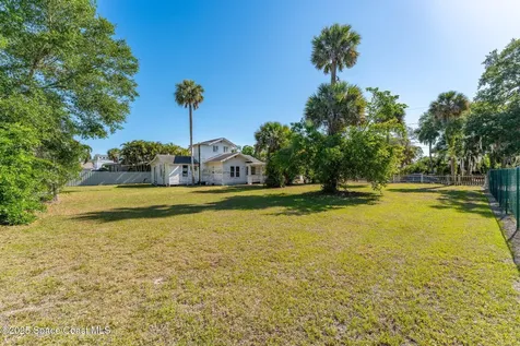 2106 Vernon Place Melbourne FL 32901