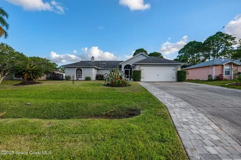 1512 Heartwellville Street NW Palm Bay FL 32907