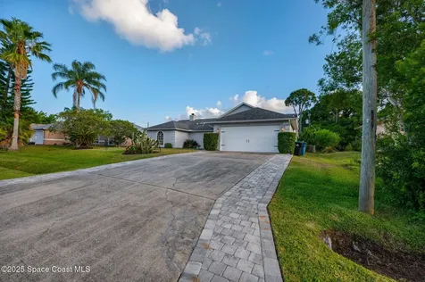 1512 Heartwellville Street NW Palm Bay FL 32907