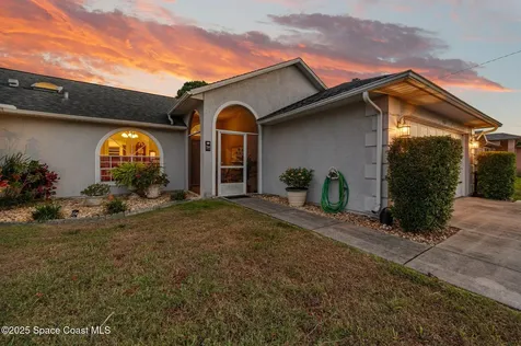 1512 Heartwellville Street NW Palm Bay FL 32907
