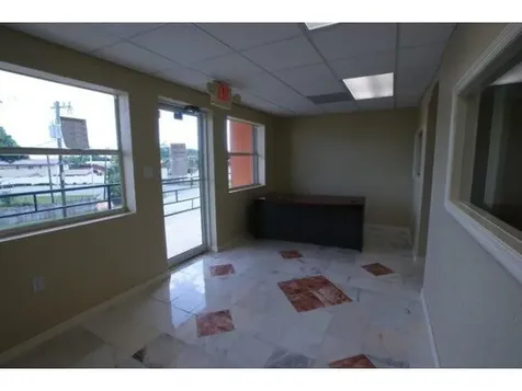 76 E Merritt Island Causeway Merritt Island FL 32953