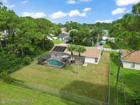 1344 Kayford Street NW Palm Bay FL 32907