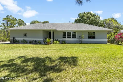 5895 Pine Sap Avenue Grant FL 32949