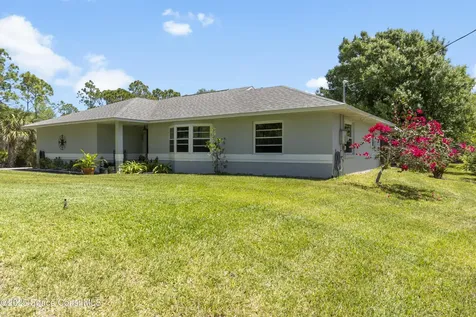 5895 Pine Sap Avenue Grant FL 32949