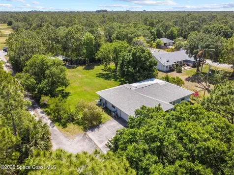 5895 Pine Sap Avenue Grant FL 32949