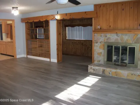 831 Edwards Street NE Palm Bay FL 32905