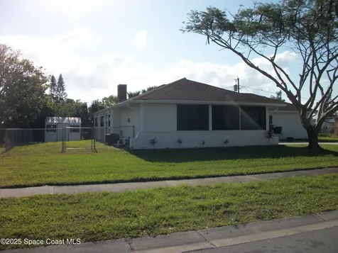 831 Edwards Street NE Palm Bay FL 32905