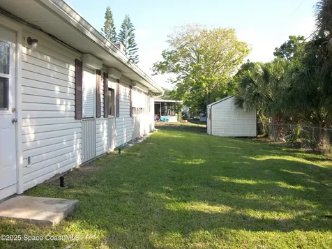 831 Edwards Street NE Palm Bay FL 32905