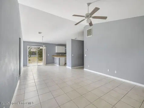 7745 99th Court Vero Beach FL 32967