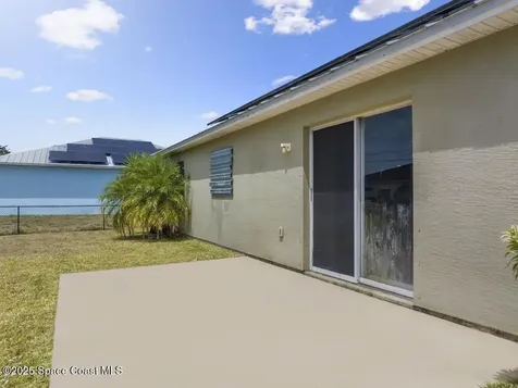 7745 99th Court Vero Beach FL 32967