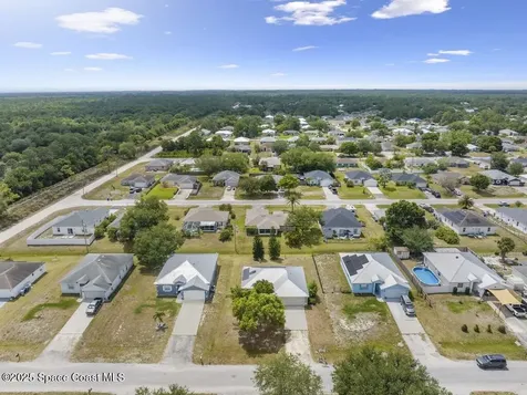 7745 99th Court Vero Beach FL 32967