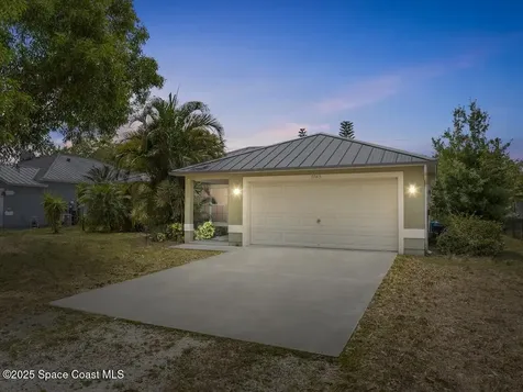 7745 99th Court Vero Beach FL 32967