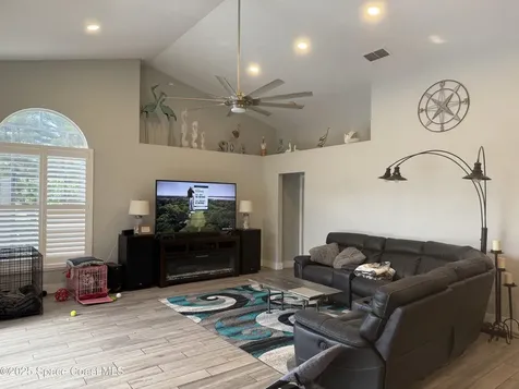 4749 Stoneview Circle Oldsmar FL 34677