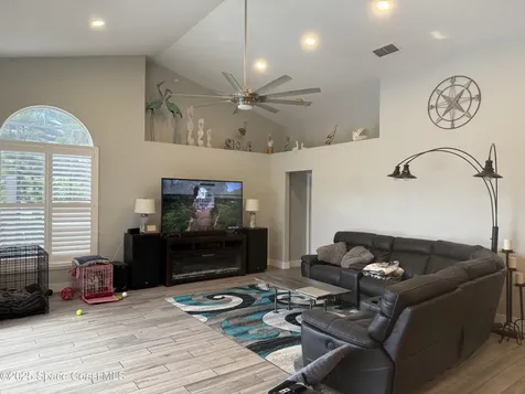 4749 Stoneview Circle Oldsmar FL 34677
