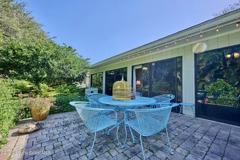 527 10th Court Vero Beach FL 32962