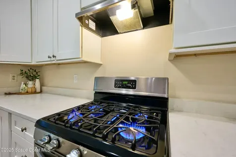 527 10th Court Vero Beach FL 32962