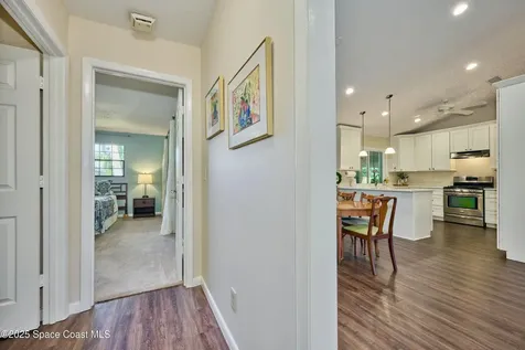 527 10th Court Vero Beach FL 32962